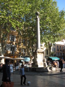 Cafes in the piazza, Aix-en-Provence