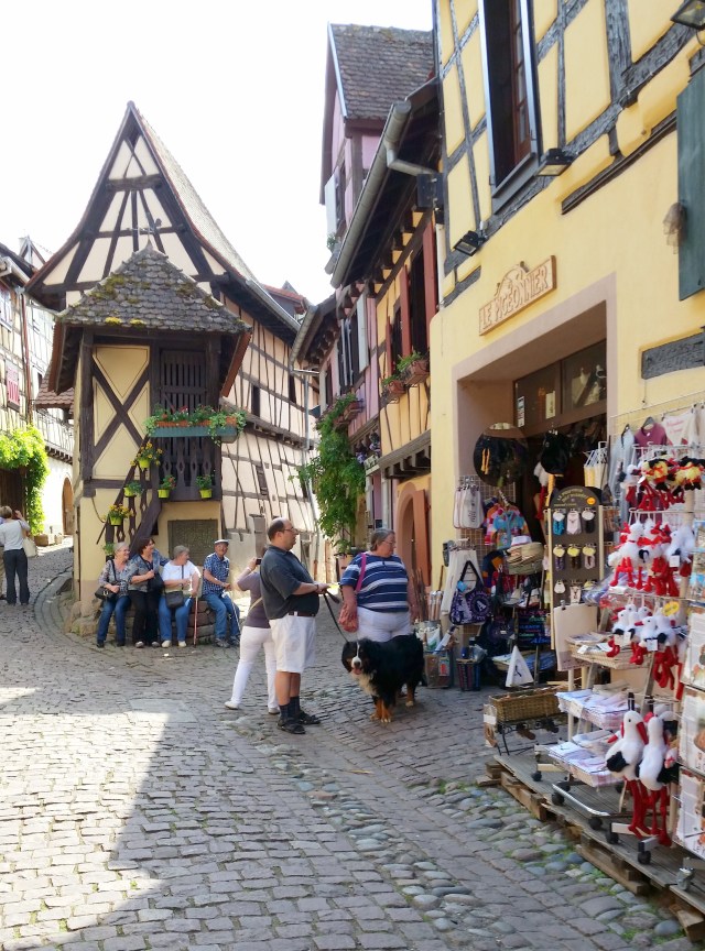 The buildings curve around to circle the center of town.